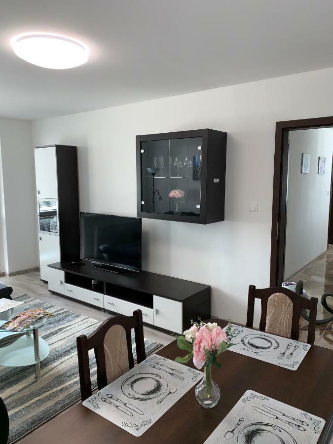 Apartament TT10 Botanicka Trnava Bagian luar foto